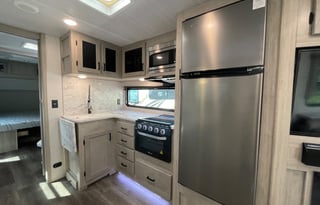 Spacious Family & Pet Friendly RV Rental