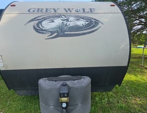 Forest River RV Cherokee Grey Wolf 26DBH