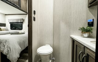 NEW (2) Bedroom 5th Wheel - Sierra 3440BH