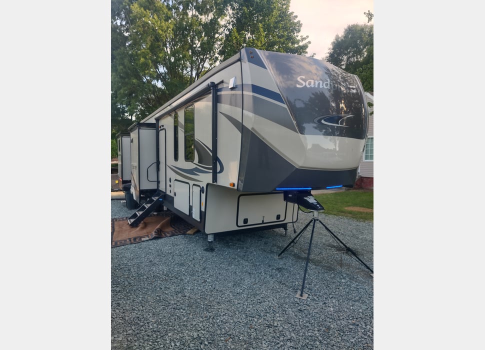 Fifth Wheel rentals in Salisbury