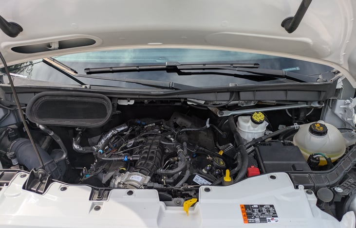Well maintained and Clean engine.