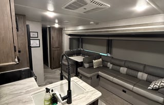 Family Camping in Style - Sleeps 11 - Pet Friendly