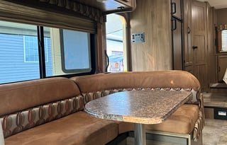 2017 Coachmen RV Freelander 26RS Chevy 4500