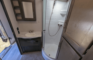 Sunset Trail | Spacious & Cozy, Ideal for a Couple