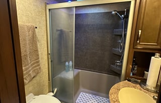 Huge 5th Wheel–2 Full Baths–Great for Kids!