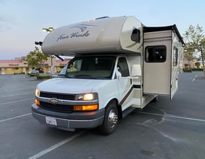 Thor Motor Coach Four Winds 24F