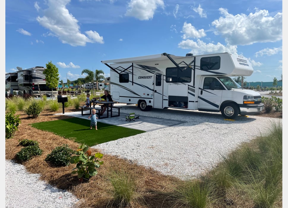 Class C Motor Home rentals in Weston
