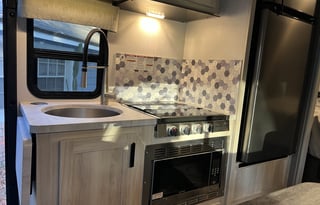 2022 ForestRiver Sunseeker LE (Sleeps 6)