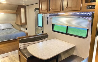 2018 Prowler Lynx. Sleeps 8. Delivery Available