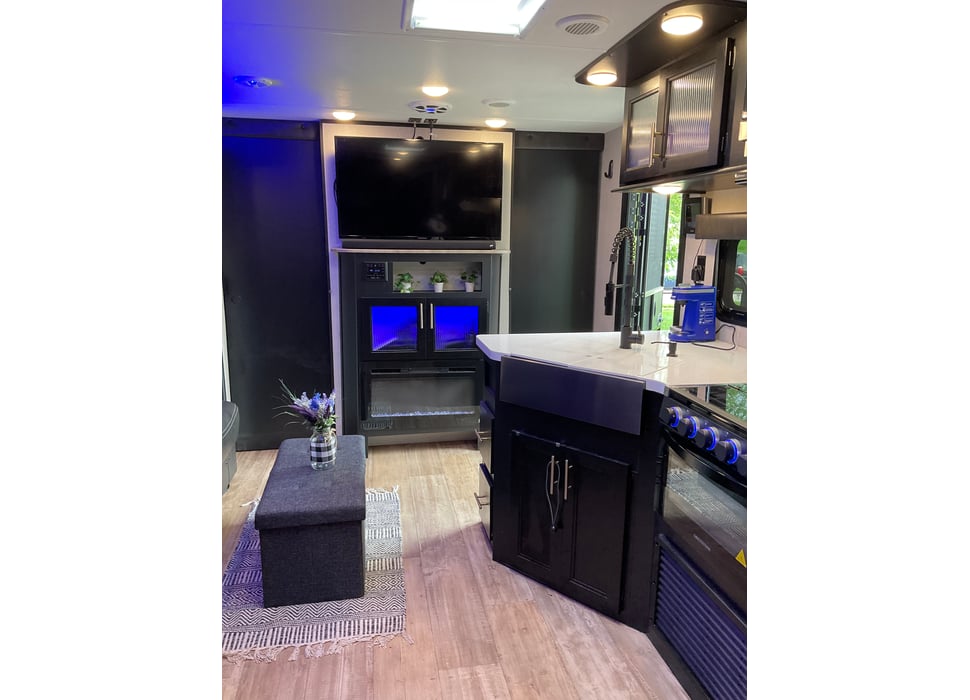 Travel Trailer rentals in Manilla