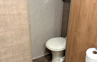 Luxury 5th Wheel With Lots Of Extras