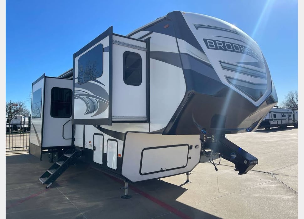 Fifth Wheel rentals in Midlothian