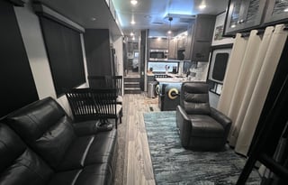 Luxury Road Warrior w/side porch!