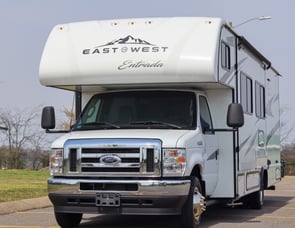 EAST TO WEST Entrada 2600DS