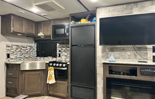 2020 Coleman Lantern BH 285