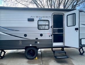 Prime Time RV Avenger LT 17BHS
