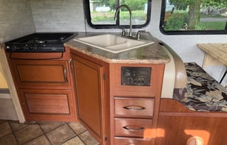 2014 Thor Motor Coach Four Winds 28A