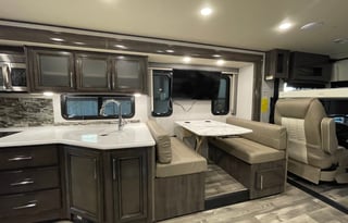 2021 Holiday Rambler Admiral 34J Bunkhouse