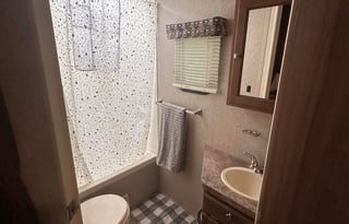 Cozy Family Camper with Goodies!