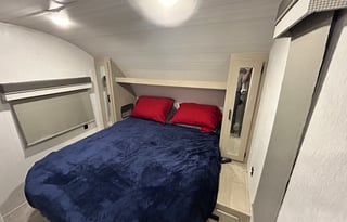 2023 33’ Wildwood X Lite Platinum