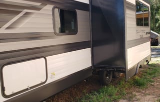 2022 Grand Design Transcend Xplor 221RB