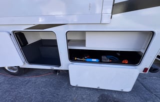 2026 31ft Coachmen 29KB - Sleeps 8