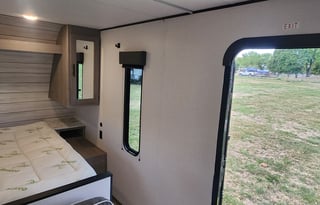 DELIVERY ONLY 2024 coleman LT274BH