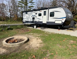 Palomino Puma XLE Lite 27RBQC