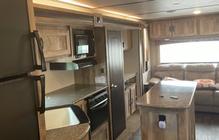 2016 Skyline Layton Javelin 325RL