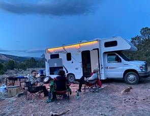 Thor Motor Coach Majestic 23A