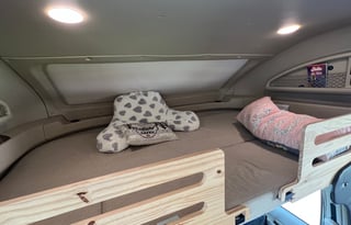Luxury Family RV • Sleeps 7 • Fully Stocked