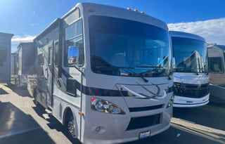 2014 Thor Motor Coach Hurricane 29X