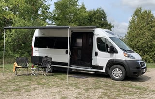 2021 Roadtrek Play ( dog friendly)