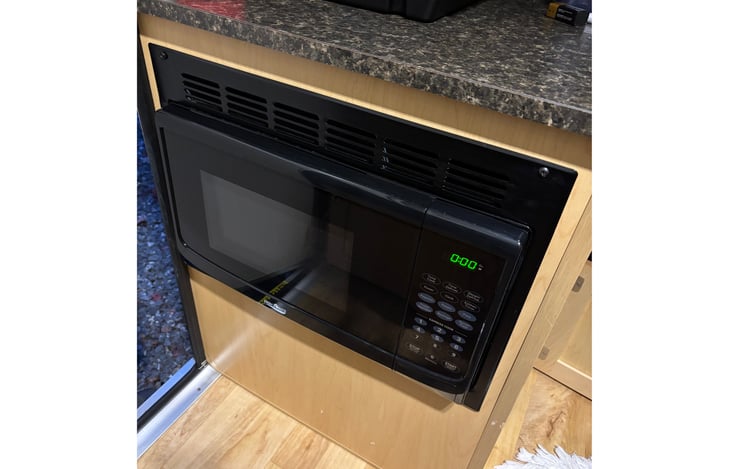 Microwave oven