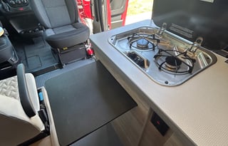 PJ’s 2022 Winnebago Solis 59P with rooftop AC