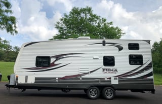 2015 Palomino Puma Unleashed 24’