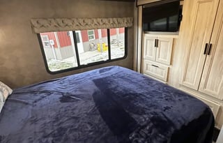 Perfect for Your Big Family - Unlimited Miles