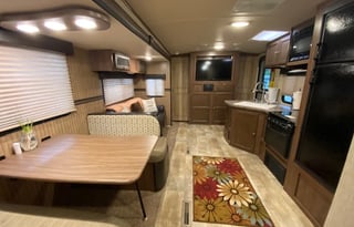 2016 Solaire Ultra Lite - Delivery available