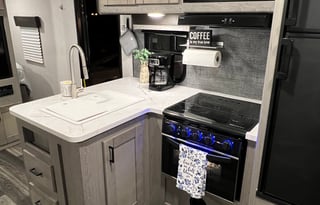 2022 Heartland Mallard "SLEEPS UP TO 10 GUESTS"