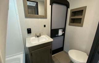 2021 Keystone Hideout LHS 318BR