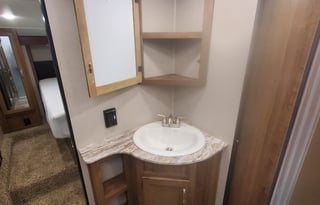 WHY CAMP, WHEN YOU CAN GLAMP?!