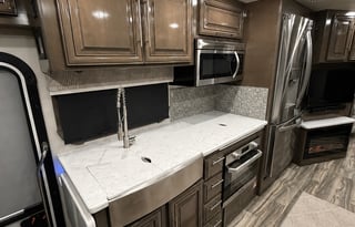 2021 Georgetown GT7 | Premium Class A Motorhome