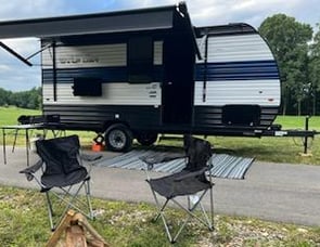 Forest River RV Cherokee Wolf Den 16EV