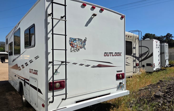 Rear View with ladder to the roof