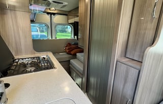 Luxury Camper Van for 6!