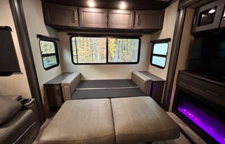 #31-'22 Grand Design Midbunk/Rear living 5th Wheel