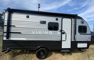 2021 Viking 2  BHS 1 slideout Vacation on Wheels