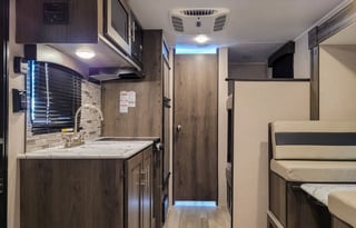 S'mors Roomy Family Friendly Lightweight Bunkhouse