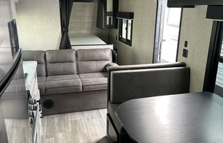 "Lil Pal"  Family and pet friendly travel trailer