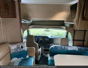 Forest River RV Sunseeker 2650S Ford